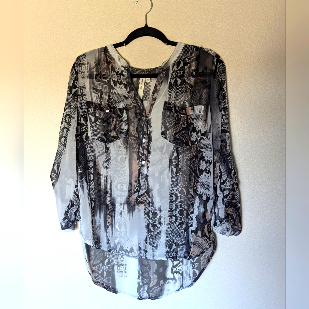 Como Vintage Black and Gray Reptile Patterned Blouse Size M